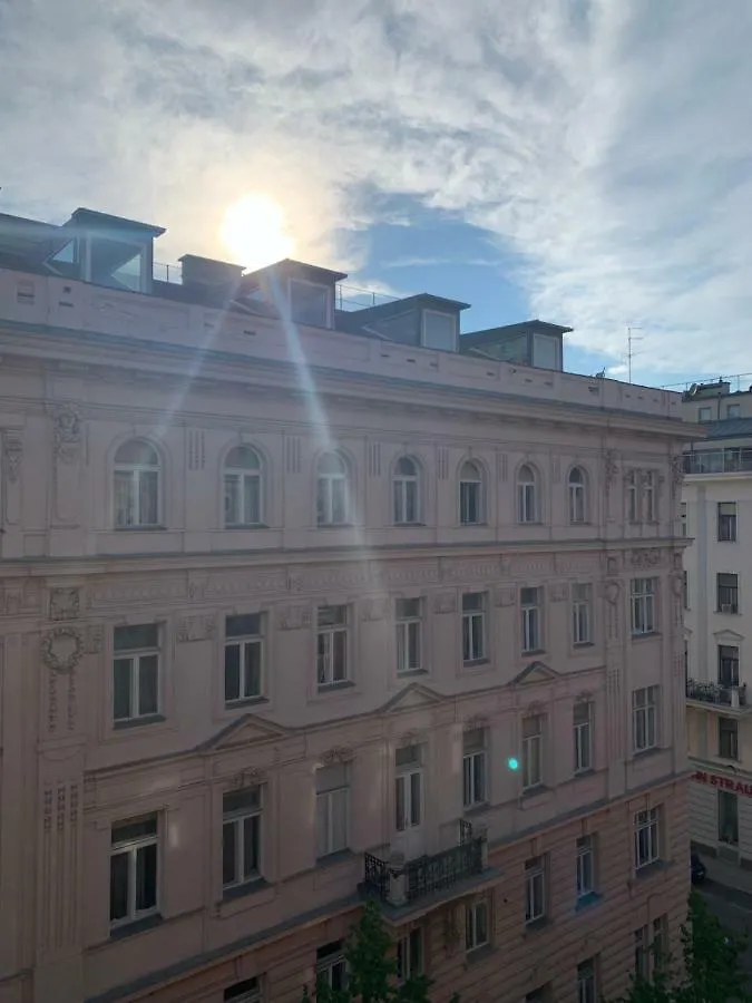 Johann Strauss Apartment Vienna
